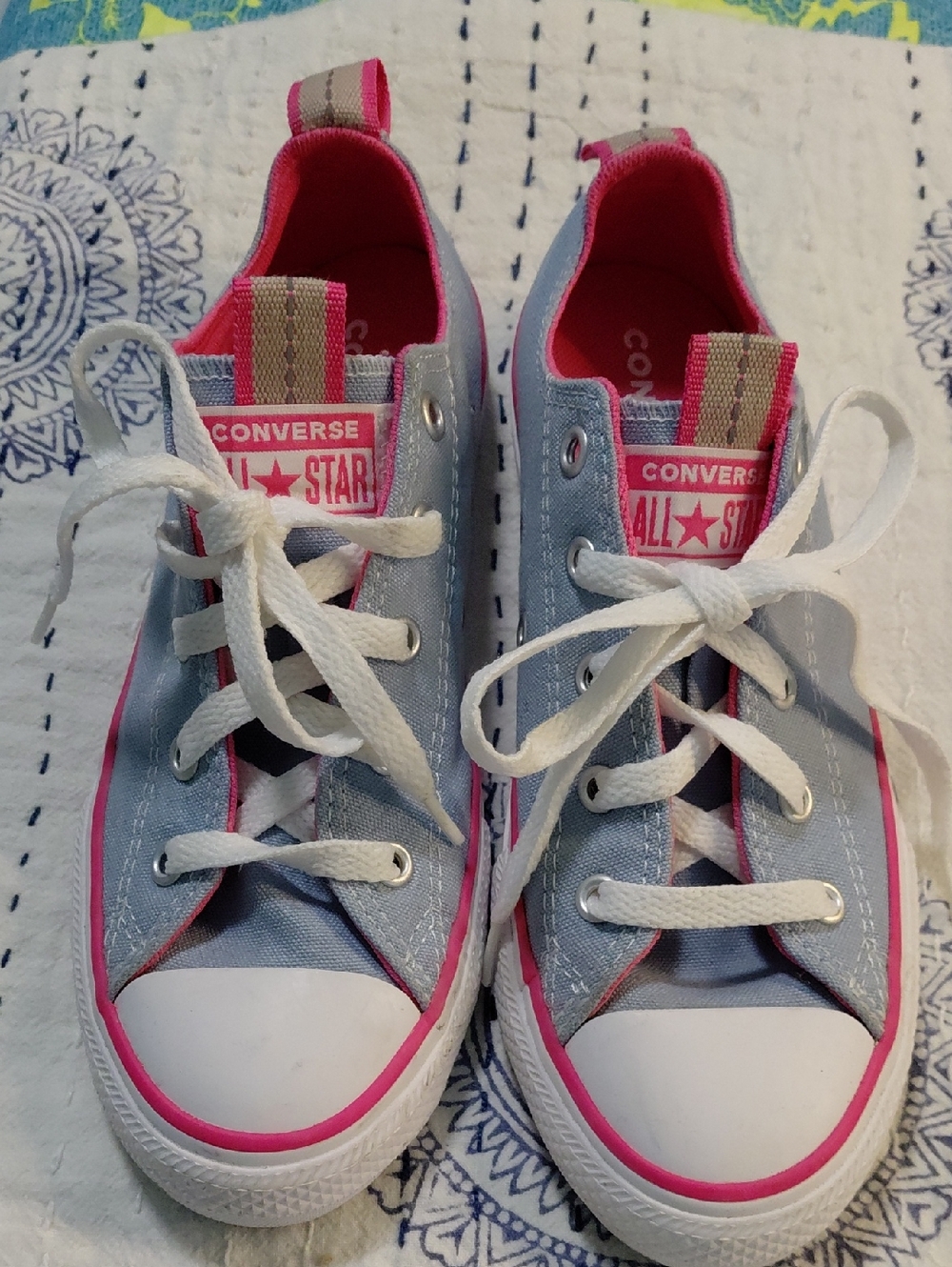 Converse Kids Light Blue & Pink All Star Low-Top Sneakers Size 2.5